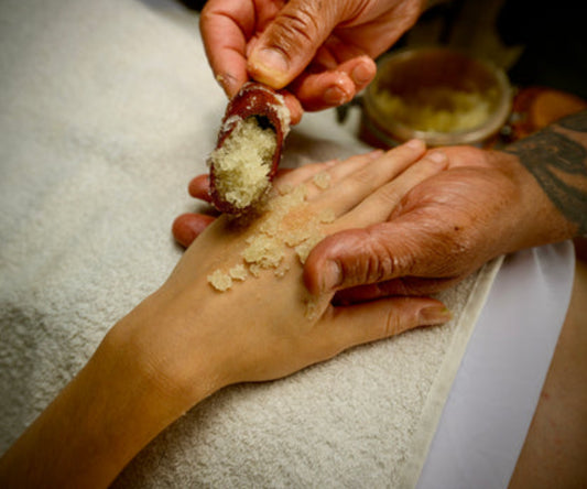 CBD & Dead Sea Salt Exfoliation